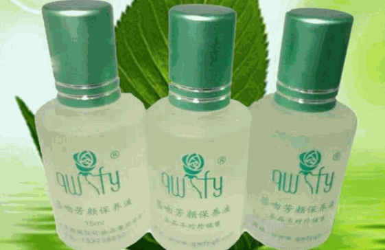 签吻芳颜祛斑液